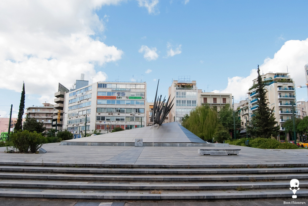 Monument for dead Aviators - Bon Flâneur